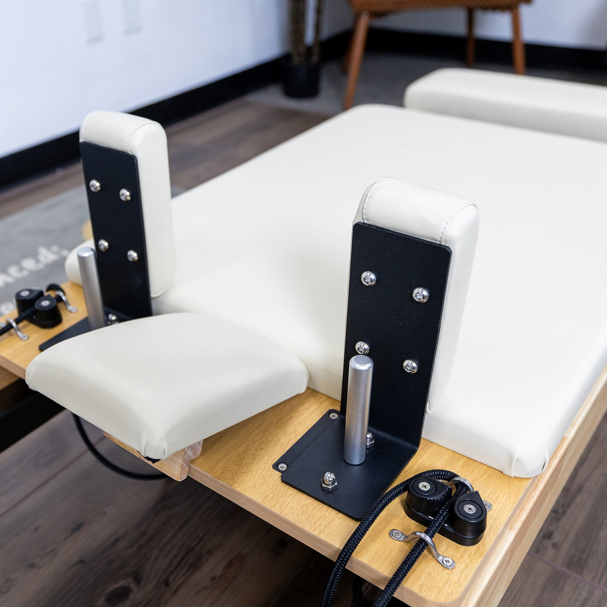 Nano Pro Lite Pilates Reformer RE002 Solid Oak Wood Pilates Machine with 5 Resistance Springs
